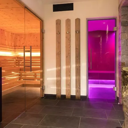 Olympia Hotel 3*